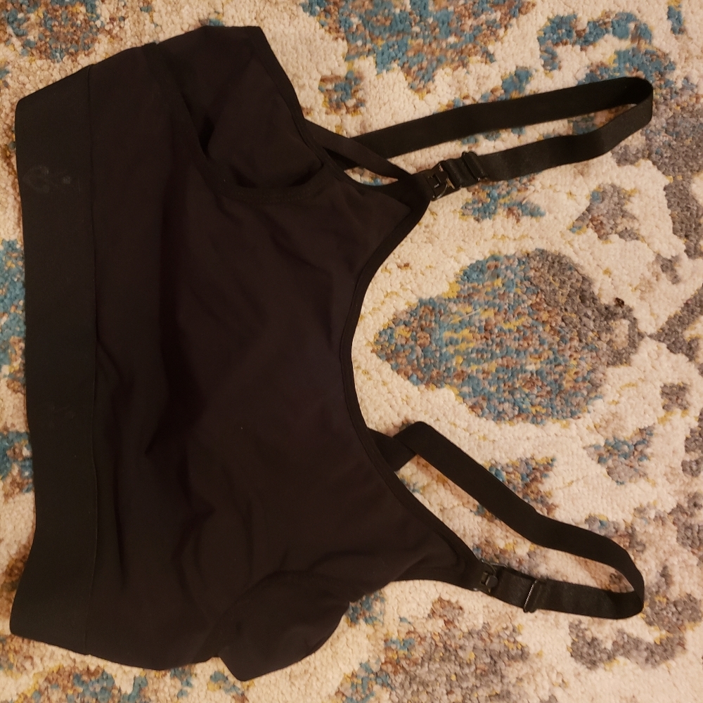 Breastfeeding/pumping bra